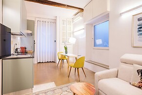 Condotta 16 Apartments