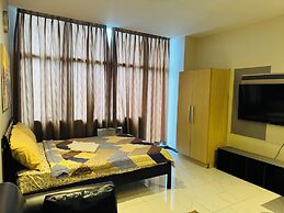 Gramercy Residences 1 bedroom w Balcony