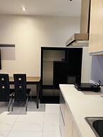 Gramercy Residences 1 bedroom w Balcony