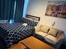 Gramercy Residences 1 bedroom w Balcony