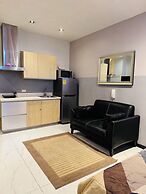 Gramercy Residences 1 bedroom w Balcony