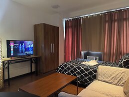 Gramercy Residences 1 bedroom w Balcony