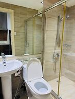 Gramercy Residences 1 bedroom w Balcony