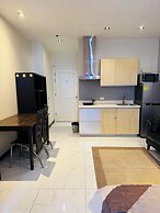 Gramercy Residences 1 bedroom w Balcony