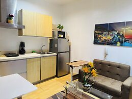 Gramercy Residences 1 bedroom w Balcony