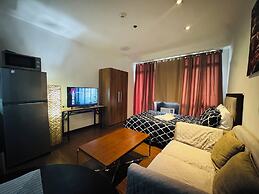 Gramercy Residences 1 bedroom w Balcony