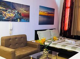 Gramercy Residences 1 bedroom w Balcony