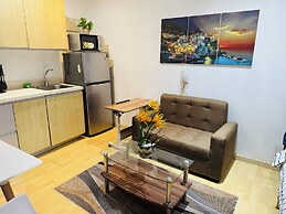 Gramercy Residences 1 bedroom w Balcony