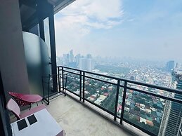 Gramercy Residences 1 bedroom w Balcony