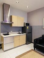 Gramercy Residences 1 bedroom w Balcony