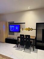 Gramercy Residences 1 bedroom w Balcony