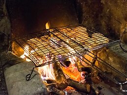 Cosy Farmhouse in Bacchereto With Swimming Pool