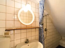 Cosy Farmhouse in Bacchereto With Swimming Pool