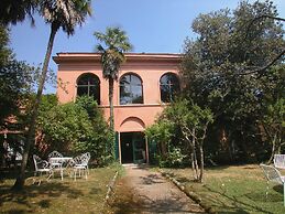 Cosy Farmhouse in Bacchereto With Swimming Pool