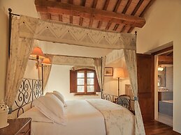 Unique Country House in an old Hamlet