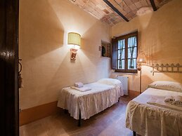 Apartment in Villa With Swimming Pool