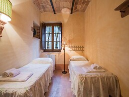 Apartment in Villa With Swimming Pool