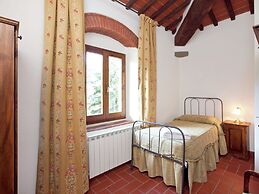 Pleasant Apartment With Swimming Pool,garden,bbq, Parking