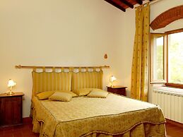 Pleasant Apartment With Swimming Pool,garden,bbq, Parking