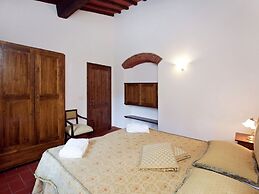 Pleasant Apartment With Swimming Pool,garden,bbq, Parking