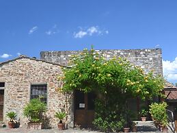 Pleasant Apartment With Swimming Pool,garden,bbq, Parking