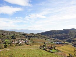 Pleasant Apartment With Swimming Pool,garden,bbq, Parking