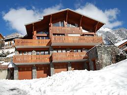 4-6 Pers. Holiday Appartment Near Center of Champagny