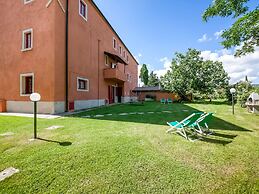 Farmhouse in Montescudaio With a Shared Pool Near sea & Park