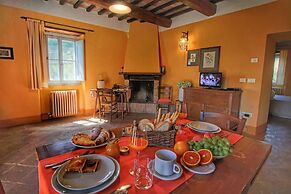 Picturesque Holiday Home in Assisi With Pool