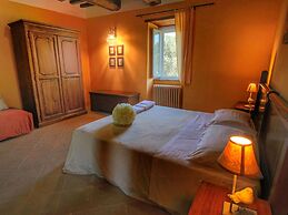 Picturesque Holiday Home in Assisi With Pool