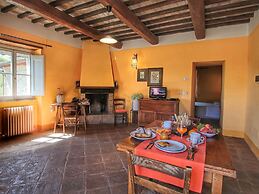 Picturesque Holiday Home in Assisi With Pool