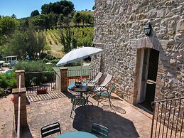Picturesque Holiday Home in Assisi With Pool