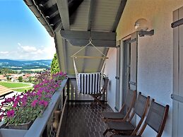 Beautiful Apartment in the Bavarian Forest With Balcony and Whirlpool 