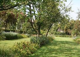 Cosy Holiday Home in Maarheeze With Verandah