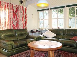 Cosy Holiday Home in Maarheeze With Verandah