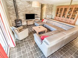 Ideal Holiday Home in Gijverinkhove With Terrace, Garden