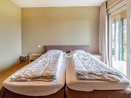 Ideal Holiday Home in Gijverinkhove With Terrace, Garden