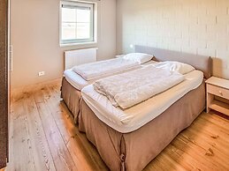 Ideal Holiday Home in Gijverinkhove With Terrace, Garden