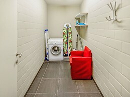 Ideal Holiday Home in Gijverinkhove With Terrace, Garden