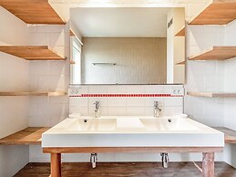 Ideal Holiday Home in Gijverinkhove With Terrace, Garden