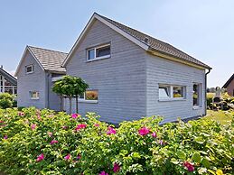 Charming Holiday Home in Zierow Near Seabeach