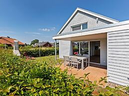 Charming Holiday Home in Zierow Near Seabeach