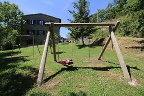 Timeless Holiday Home in Apecchio With Garden