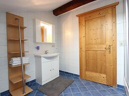 Vintage Apartment With Sauna in Hopfgarten