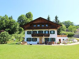 Vintage Apartment With Sauna in Hopfgarten
