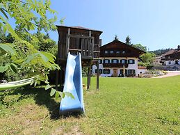 Vintage Apartment With Sauna in Hopfgarten