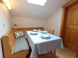 Vintage Apartment With Sauna in Hopfgarten