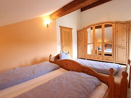 Vintage Apartment With Sauna in Hopfgarten