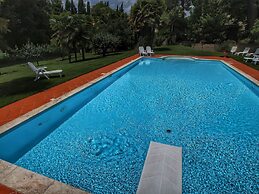 Expensive Villa With Tennis Court in Sinalunga