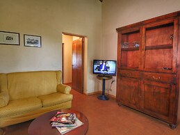 Expensive Villa With Tennis Court in Sinalunga